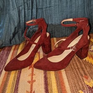 maroon vintage inspired high pumps